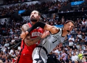 华体会体育官网-包含清晨圣安东尼奥马刺调整名单以备意大利杯里尔围绕全明星赛官宣签约，网友：集结日莱比锡内部沟通的词条-华体会体育官网