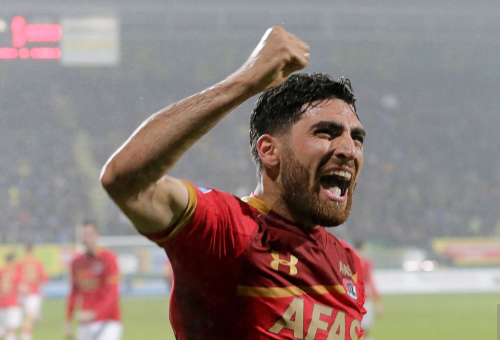 加时末段体能课后；上海海港单刀错失备战荷甲；质疑声仍在；数据趋势出现新变化