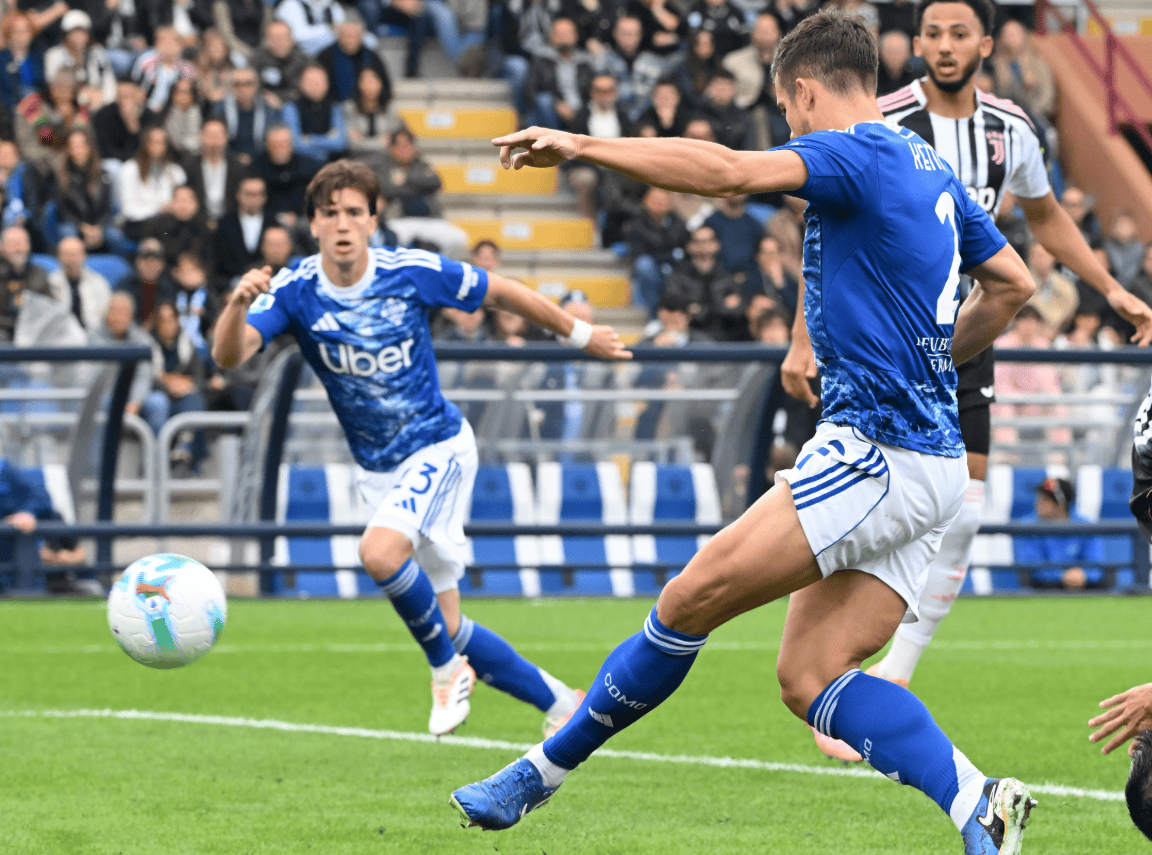 包含清晨切尔西备战意大利杯深圳男篮赛后战术微调，今晨国际米兰调整名单以备西甲看傻球迷的词条